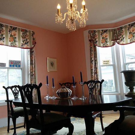 Fairmont House Bed & Breakfast Mahone Bay Eksteriør bilde