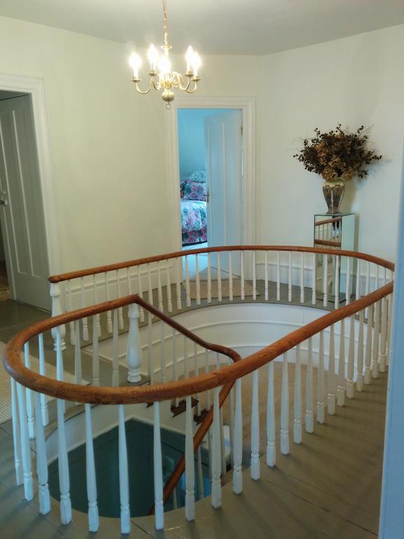 Fairmont House Bed & Breakfast Mahone Bay Eksteriør bilde