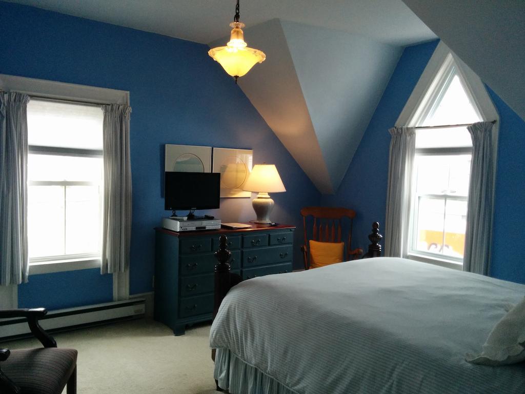 Fairmont House Bed & Breakfast Mahone Bay Rom bilde